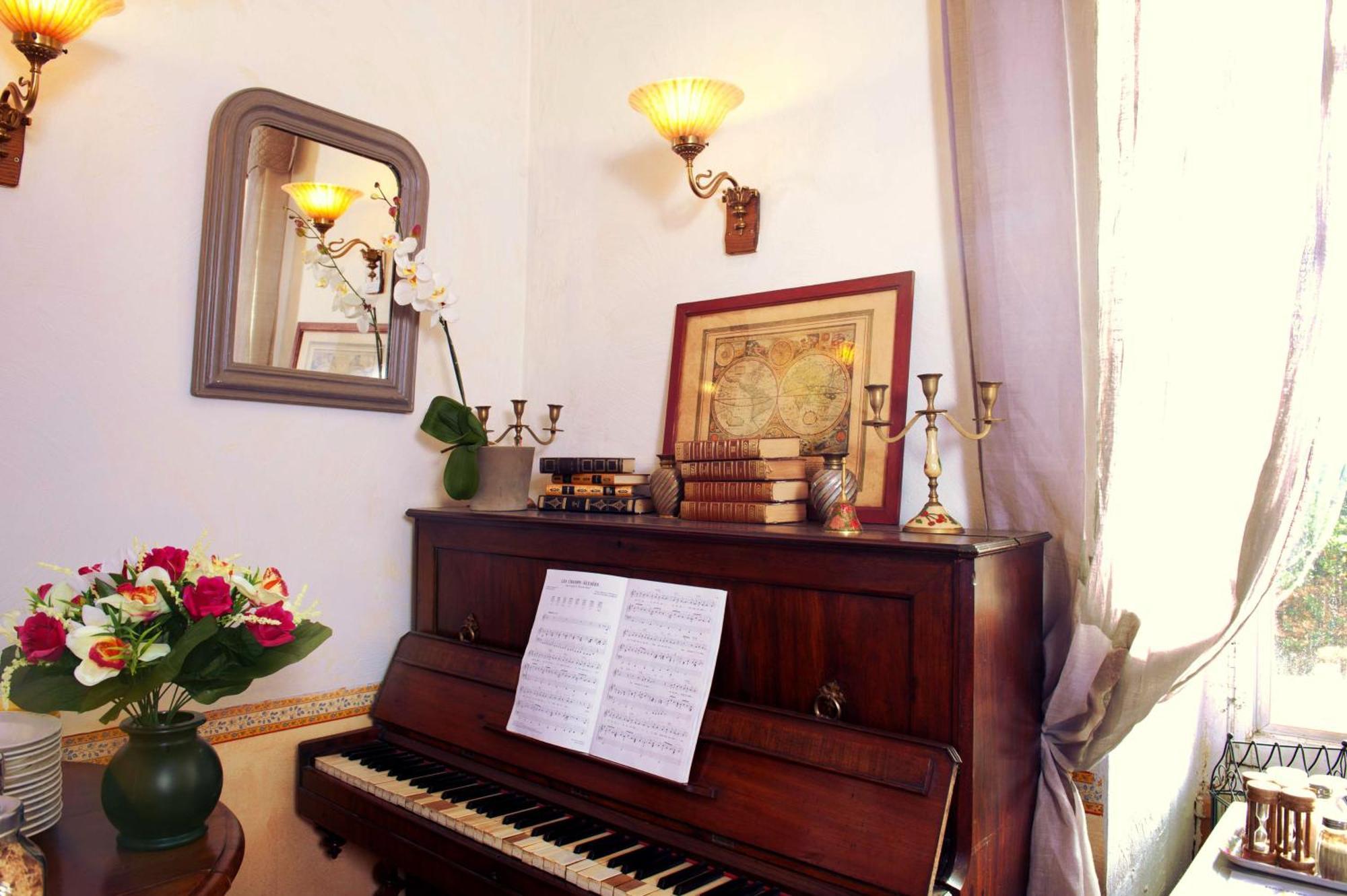 Hotel Du Parc, Avignon Est, The Originals City, Entraigues-sur-la-Sorgue ภายนอก รูปภาพ