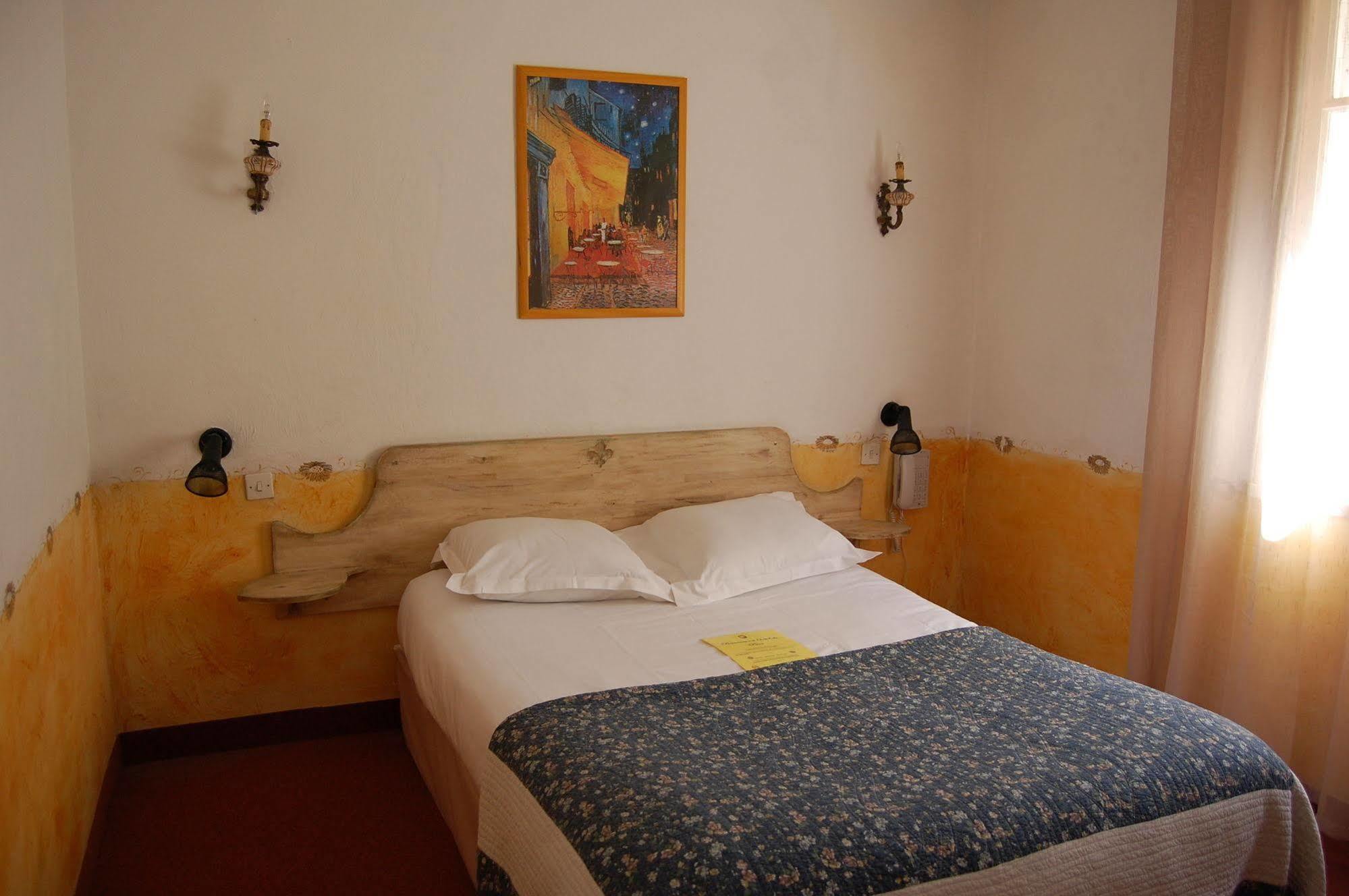 Hotel Du Parc, Avignon Est, The Originals City, Entraigues-sur-la-Sorgue ภายนอก รูปภาพ